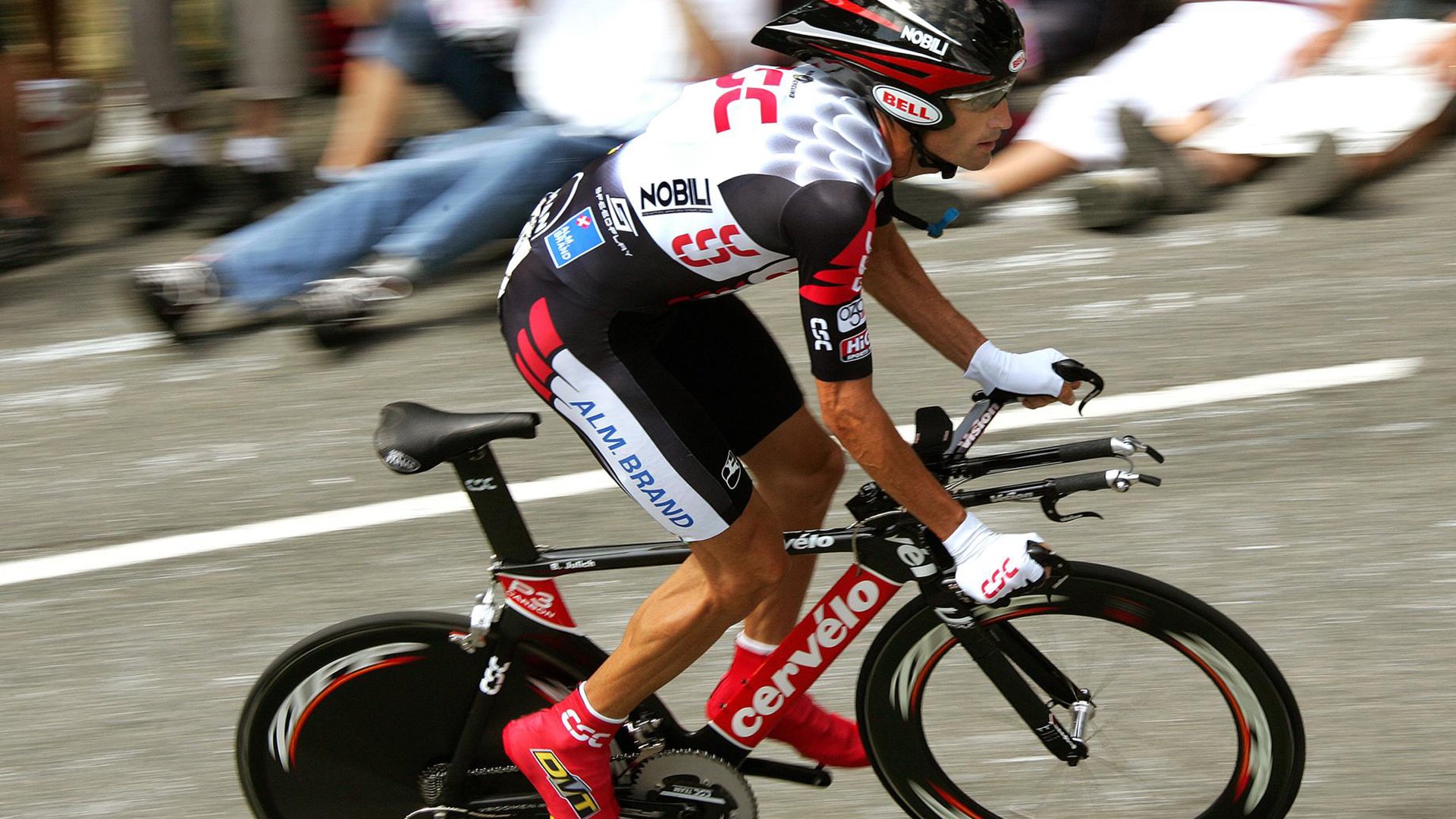 新英雄、新地图”引爆战场热潮!开启你的终极战斗之旅